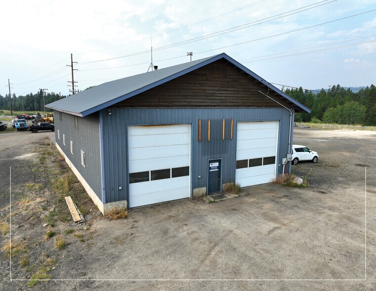 224 Industrial Loop, Mccall, ID à vendre - Photo de l’immeuble – Image 2 sur 6