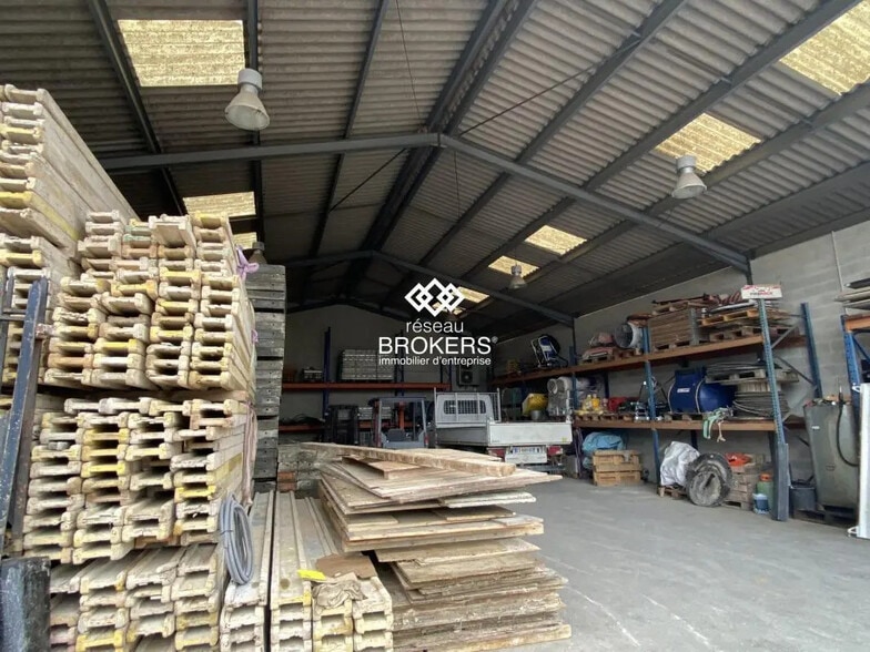 Local d'activités dans Fayence à vendre - Photo de l’immeuble – Image 3 sur 29