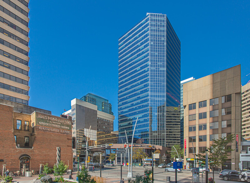 10060 Jasper Ave NW, Edmonton, AB à louer - Photo de l’immeuble – Image 3 sur 5