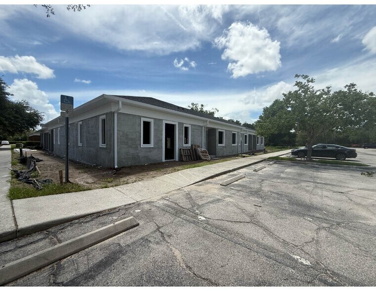 3108 17th St, Saint Cloud, FL à vendre - Photo de l’immeuble – Image 1 sur 10