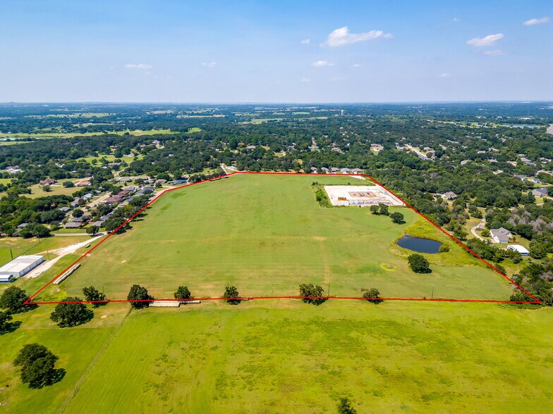 601 County Road 805, Cleburne, TX à vendre - Photo de l’immeuble – Image 2 sur 25
