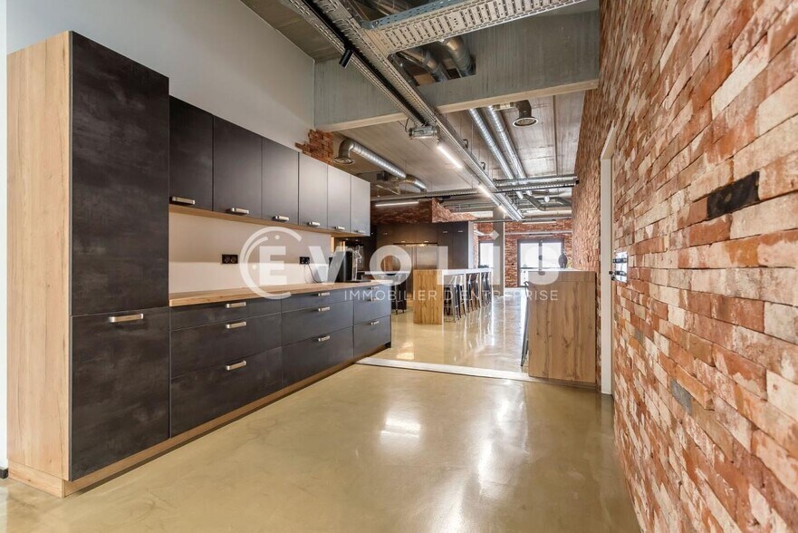 4 Rue Marcel Dassault, Genas à vendre - Photo de l’immeuble – Image 2 sur 13