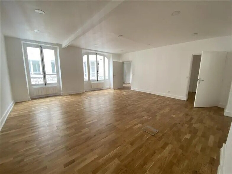 Bureau dans Paris à louer - Photo de l’immeuble – Image 2 sur 7