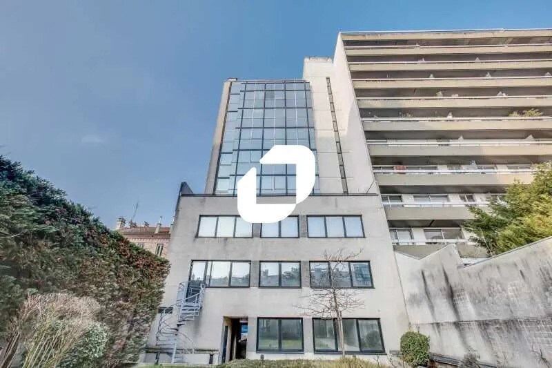 Bureau dans Boulogne-Billancourt à louer - Photo de l’immeuble – Image 1 sur 19