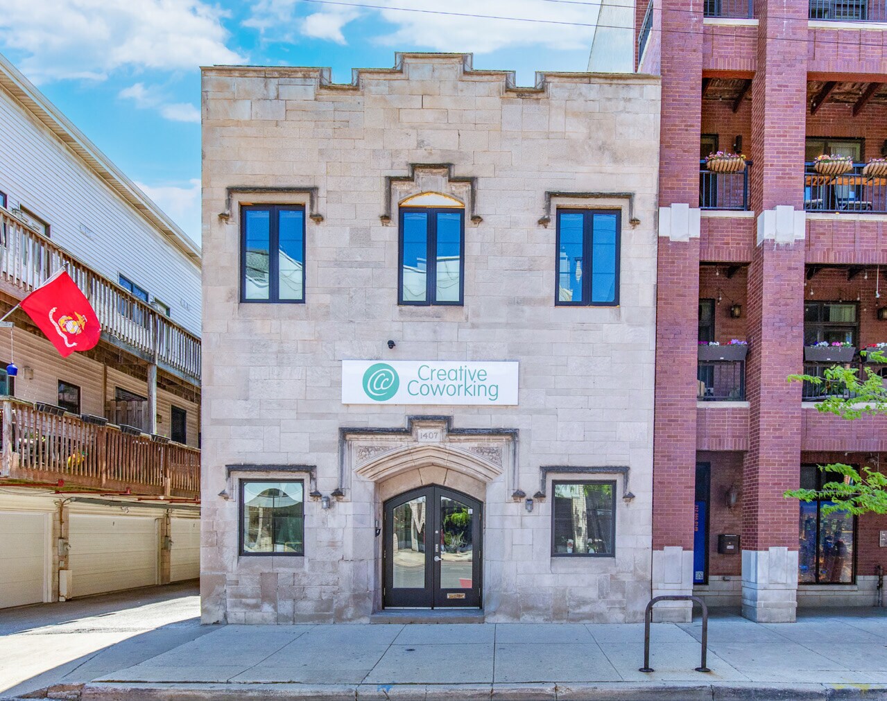 1407 W Chicago Ave, Chicago, IL à louer Photo principale– Image 1 sur 10