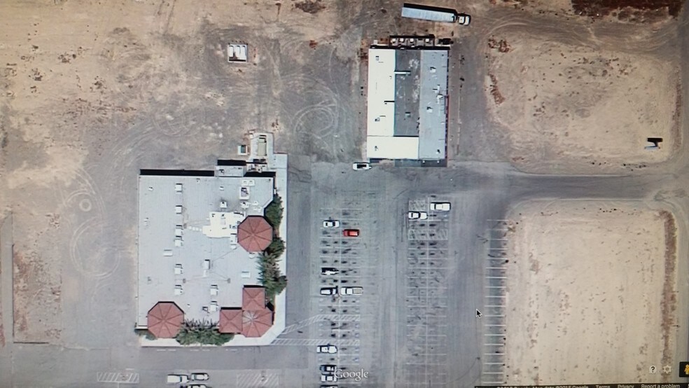 1700 Pahrump Valley Blvd, Pahrump, NV à vendre - Photo de l’immeuble – Image 2 sur 2