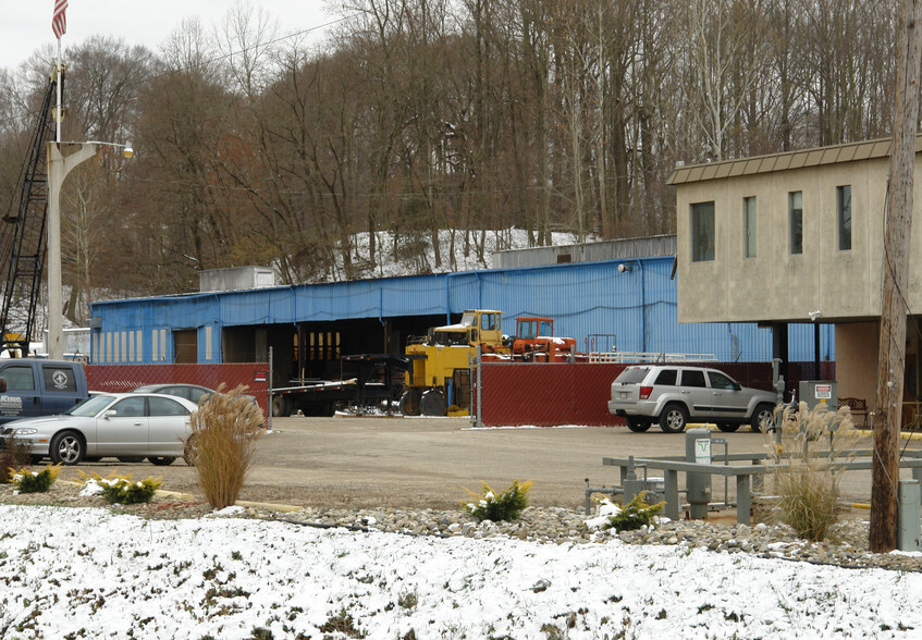 6250C Grand Central Ave, Vienna, WV à vendre - Photo de l’immeuble – Image 2 sur 2