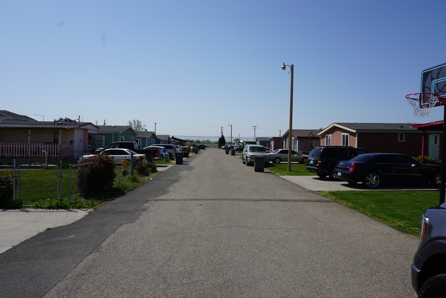2600 Allen Rd, Sunnyside, WA à vendre - Photo de l’immeuble – Image 3 sur 8