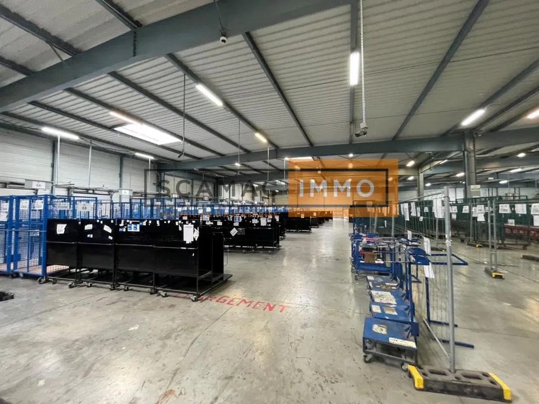 Local d’activités dans Mitry-Mory à louer Photo intérieure– Image 1 sur 4