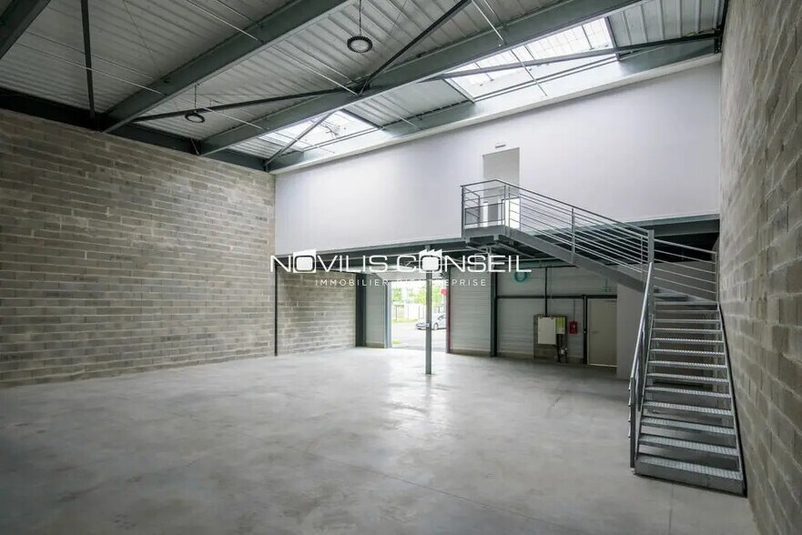 Local d’activités dans Toulouse à louer - Photo de l’immeuble – Image 2 sur 4