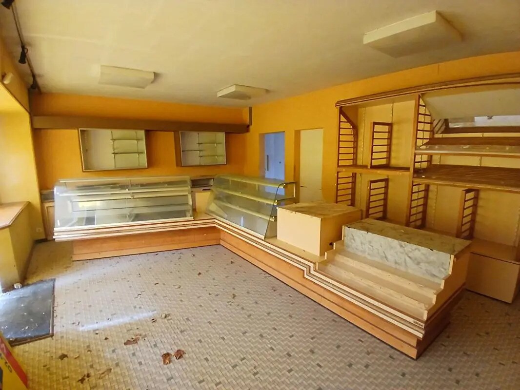 Local commercial dans Noyal-Muzillac à louer Photo de l’immeuble– Image 1 sur 5