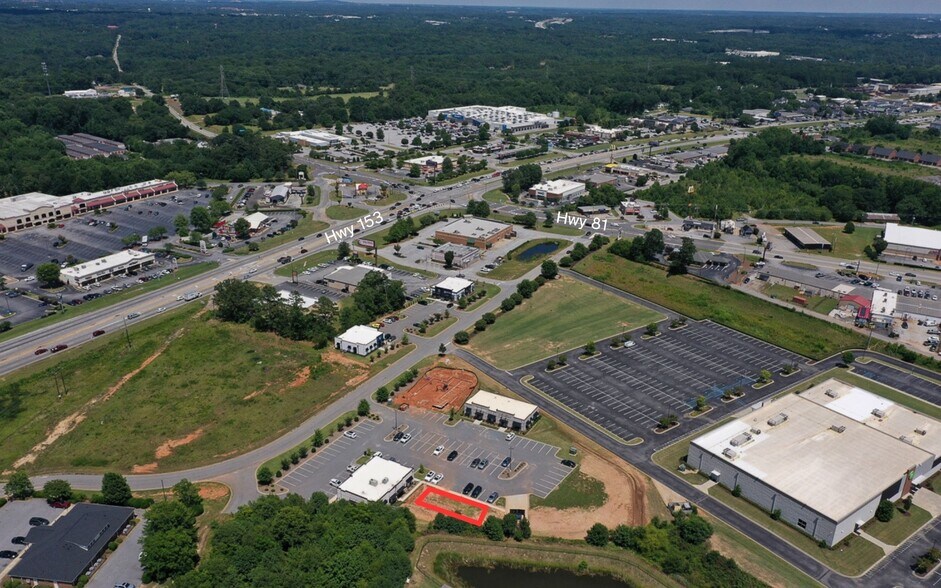 104 Woodson St, Powdersville, SC à vendre - Photo de l’immeuble – Image 3 sur 8