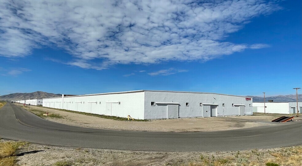 1398 L Ave, Tooele, UT à louer - Photo de l’immeuble – Image 2 sur 8