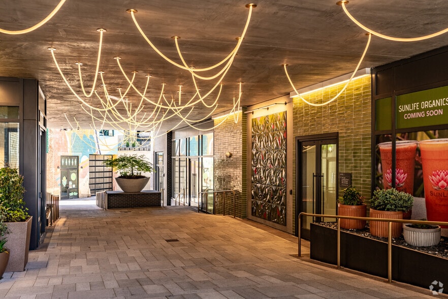 620 8th Ave S, Nashville, TN à louer - Photo intérieure – Image 2 sur 37