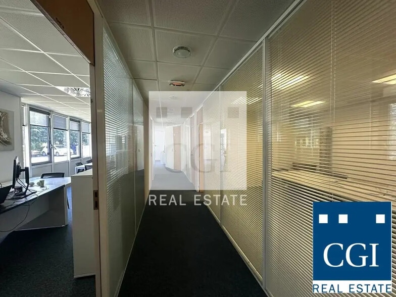 Bureau dans Eybens à louer - Photo de l’immeuble – Image 2 sur 10