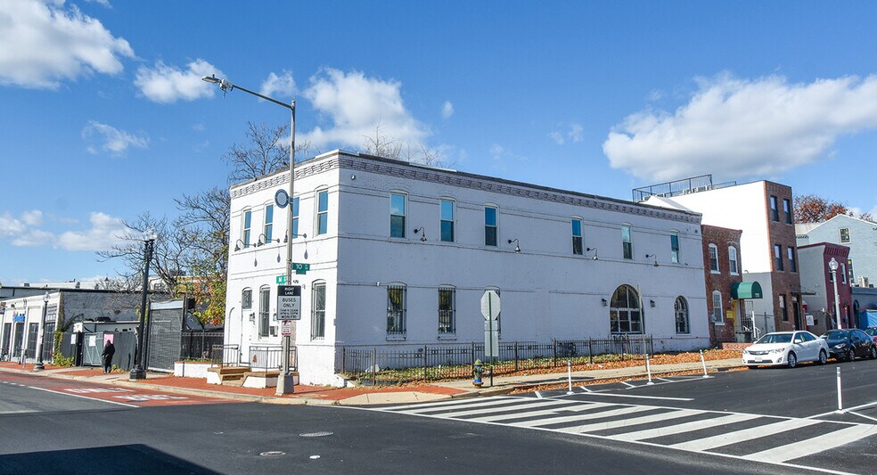 920-922 M St SE, Washington, DC à vendre - Photo de l’immeuble – Image 3 sur 8
