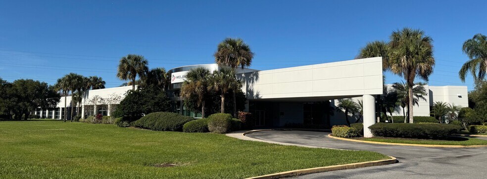 2227 Welbilt Blvd, New Port Richey, FL à vendre - Photo de l’immeuble – Image 2 sur 40