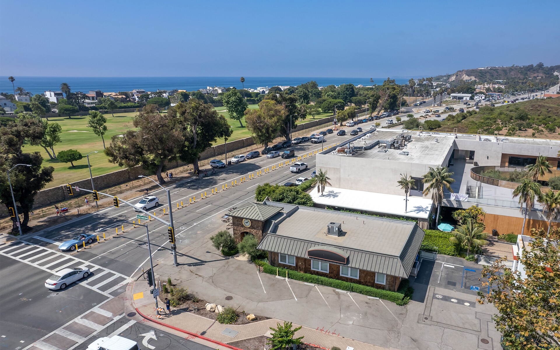 23405 Pacific Coast Hwy, Malibu, CA à louer Photo de l’immeuble– Image 1 sur 11