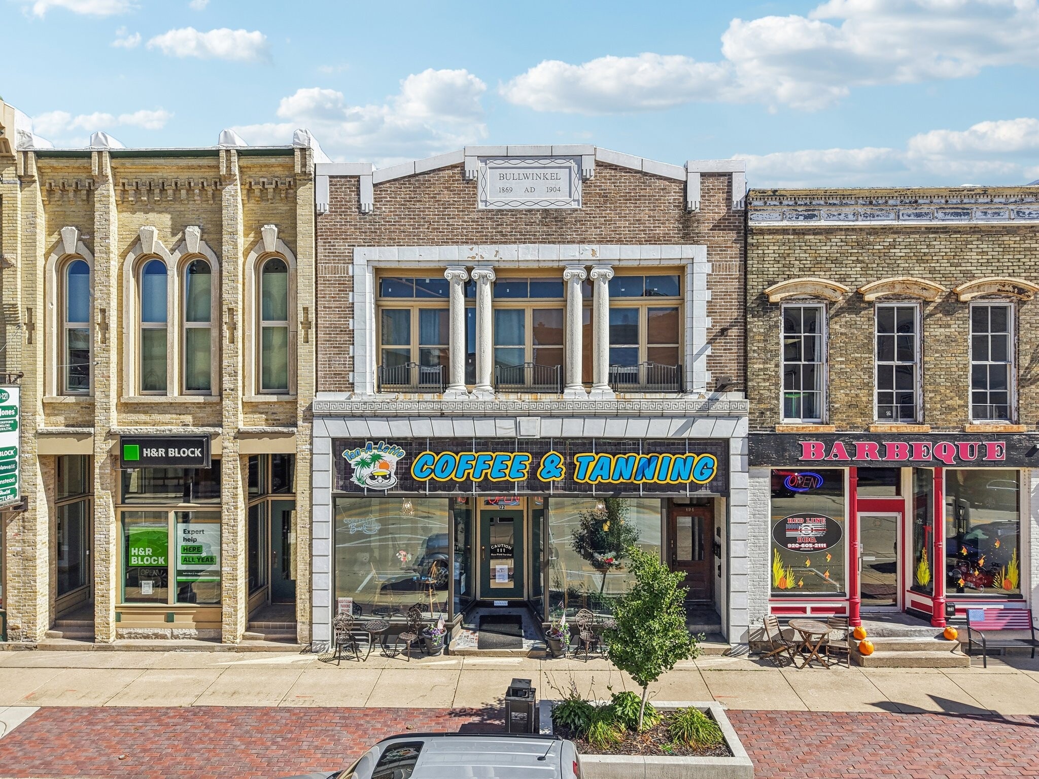 122-124 N Main St, Jefferson, WI à vendre Photo principale– Image 1 sur 26