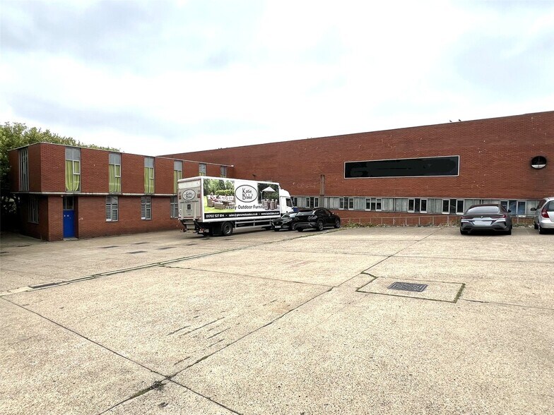Arterial Rd, Leigh On Sea à louer - Photo de l’immeuble – Image 3 sur 5