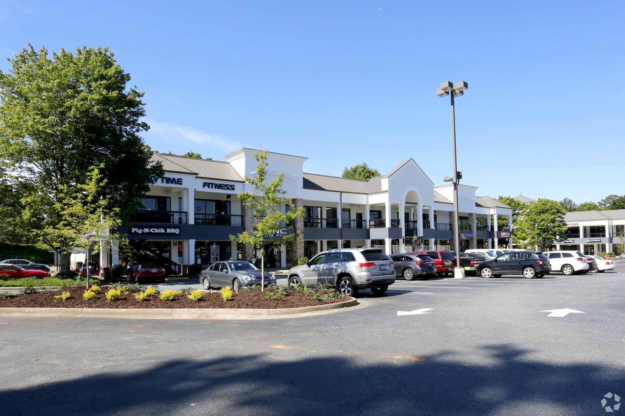 4920 B NE Roswell Rd, Atlanta, GA à louer Photo principale– Image 1 sur 5