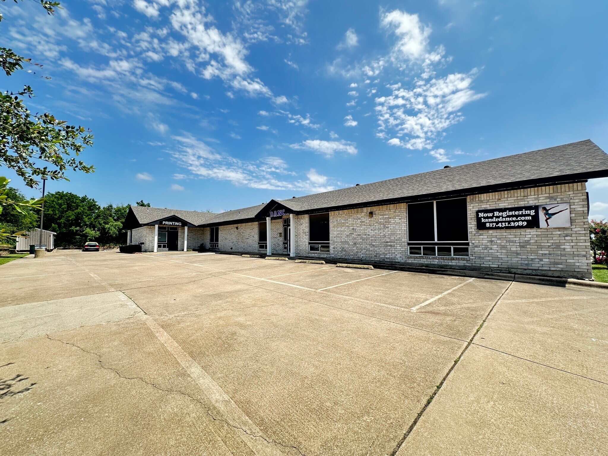 1337 S Main St, Keller, TX à vendre Photo de l’immeuble– Image 1 sur 11