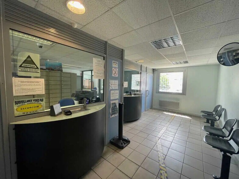 Bureau dans Rouen à vendre - Photo de l’immeuble – Image 3 sur 21