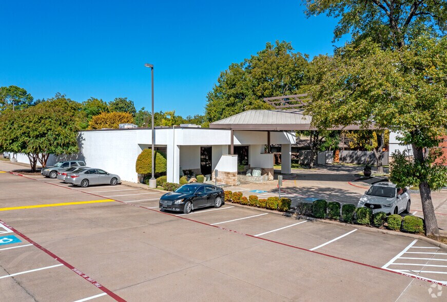 3030 S Cooper St, Arlington, TX à vendre - Photo de l’immeuble – Image 3 sur 26