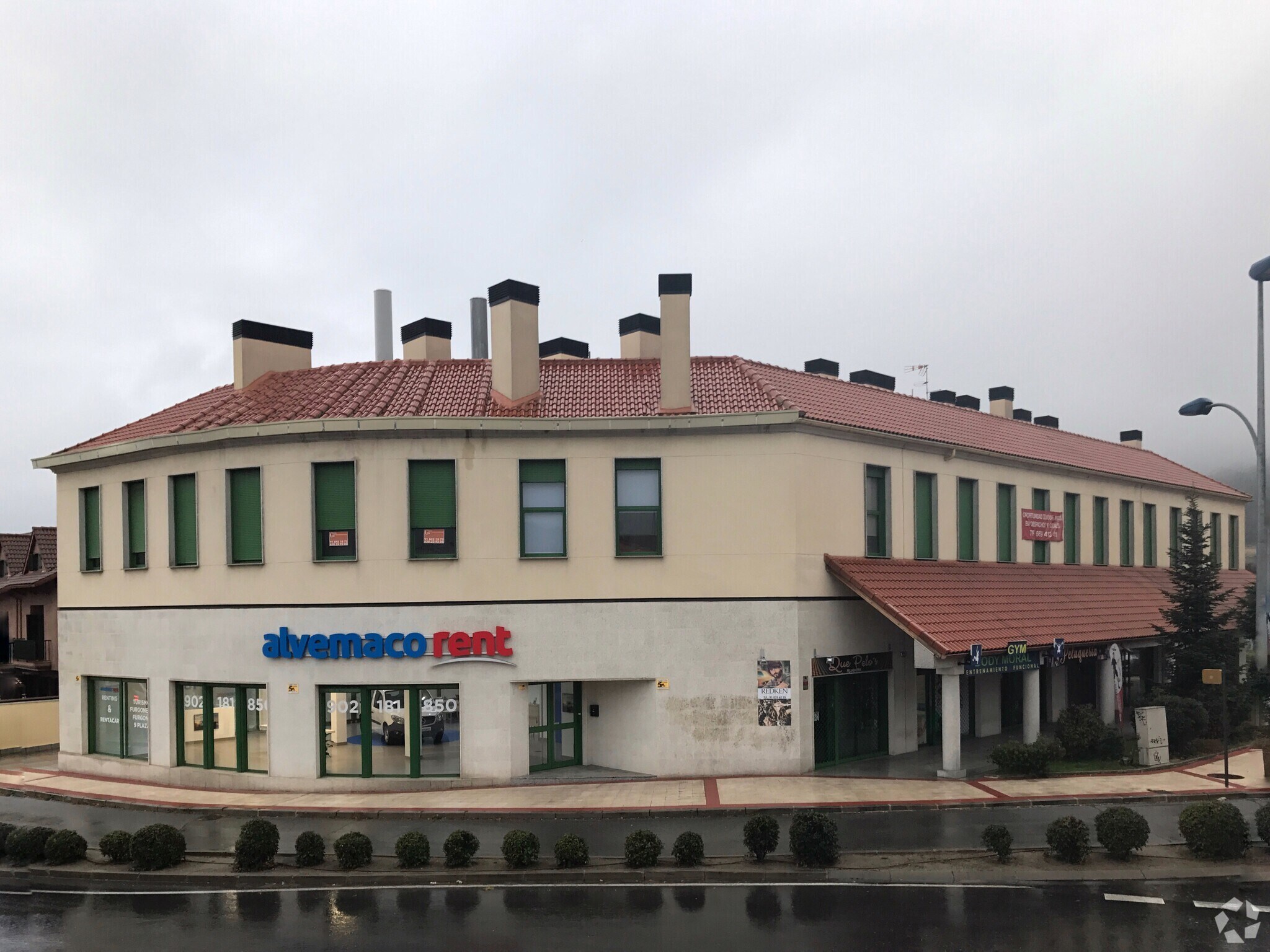 Avenida Marqués de Santillana, 28, Moralzarzal, Madrid à vendre Photo principale– Image 1 sur 3