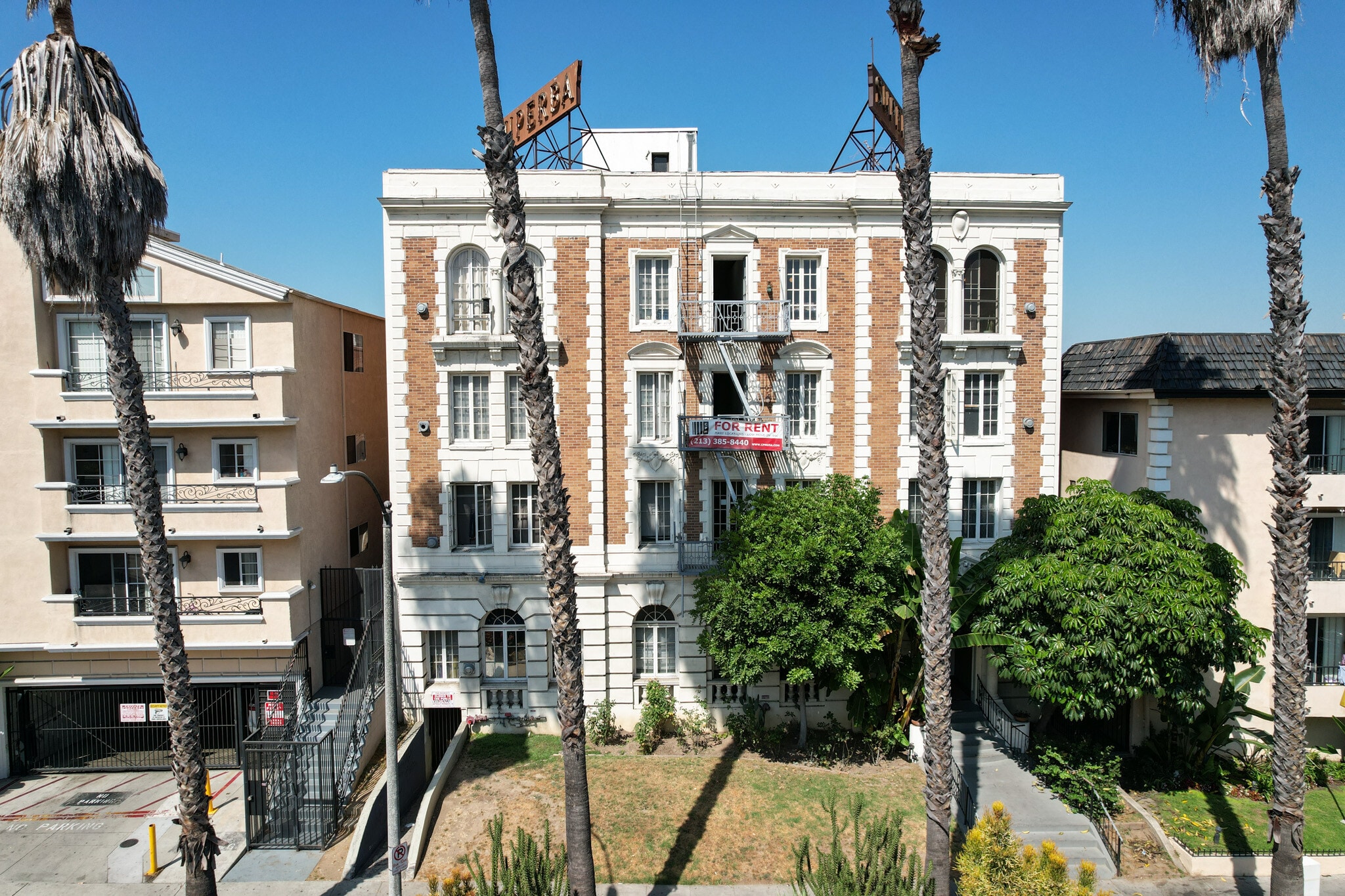 335 S Berendo St, Los Angeles, CA à vendre Photo de l’immeuble– Image 1 sur 12