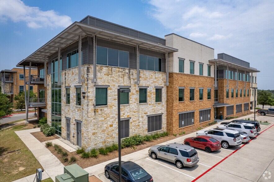 13413 Galleria Cir, Bee Cave, TX à louer - Photo de l’immeuble – Image 3 sur 13