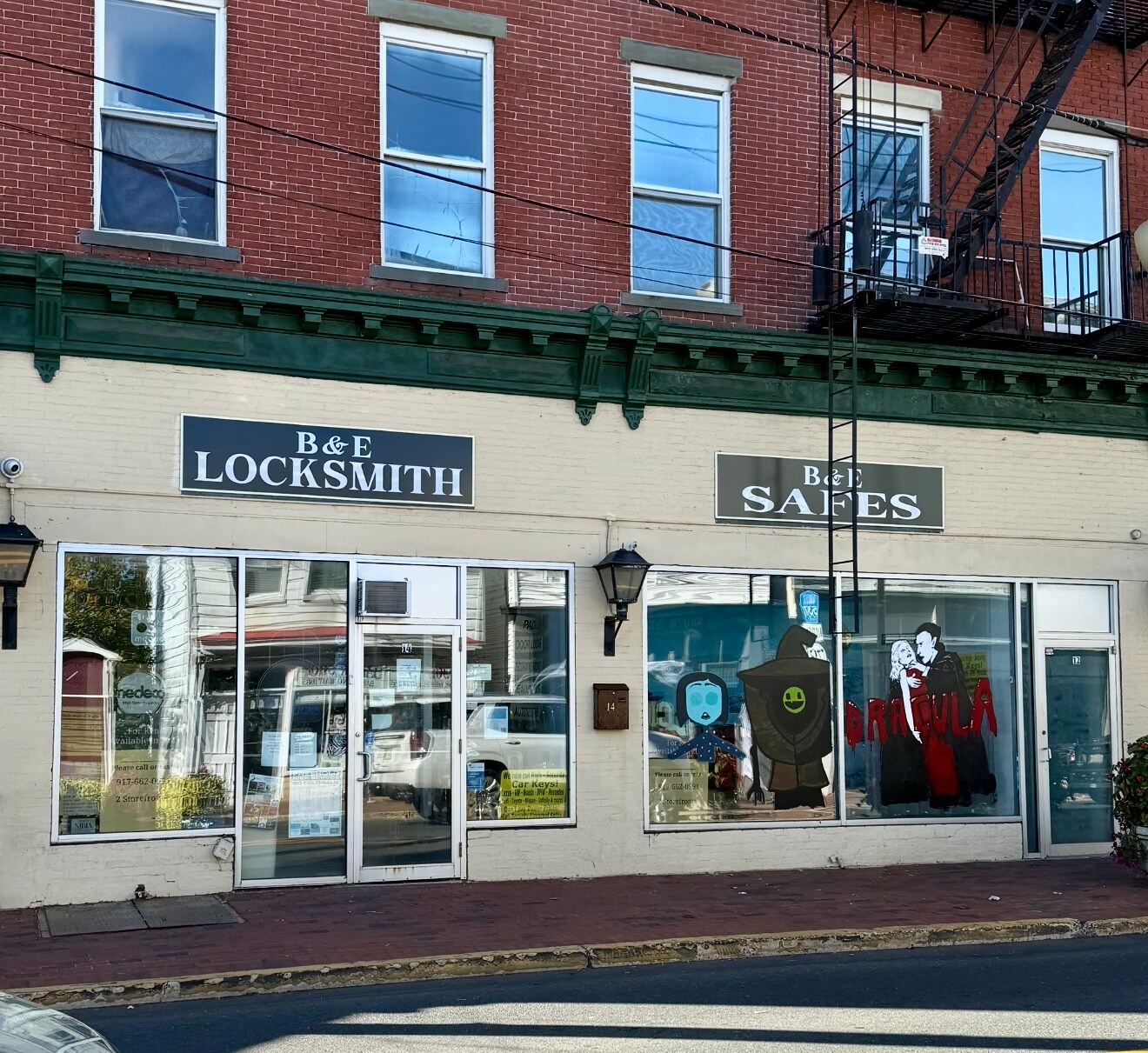 12 South St, Freehold, NJ à louer Photo de l’immeuble– Image 1 sur 2