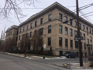 Plus de détails pour 655 Church St, Indiana, PA - Bureau à vendre