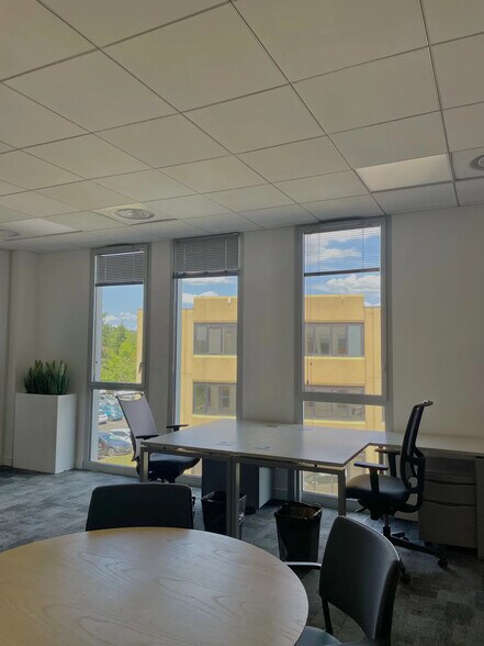 11 Rue De La Voie Lactée, Saint-Didier-au-Mont-d'Or à louer - Photo de l’immeuble – Image 2 sur 11