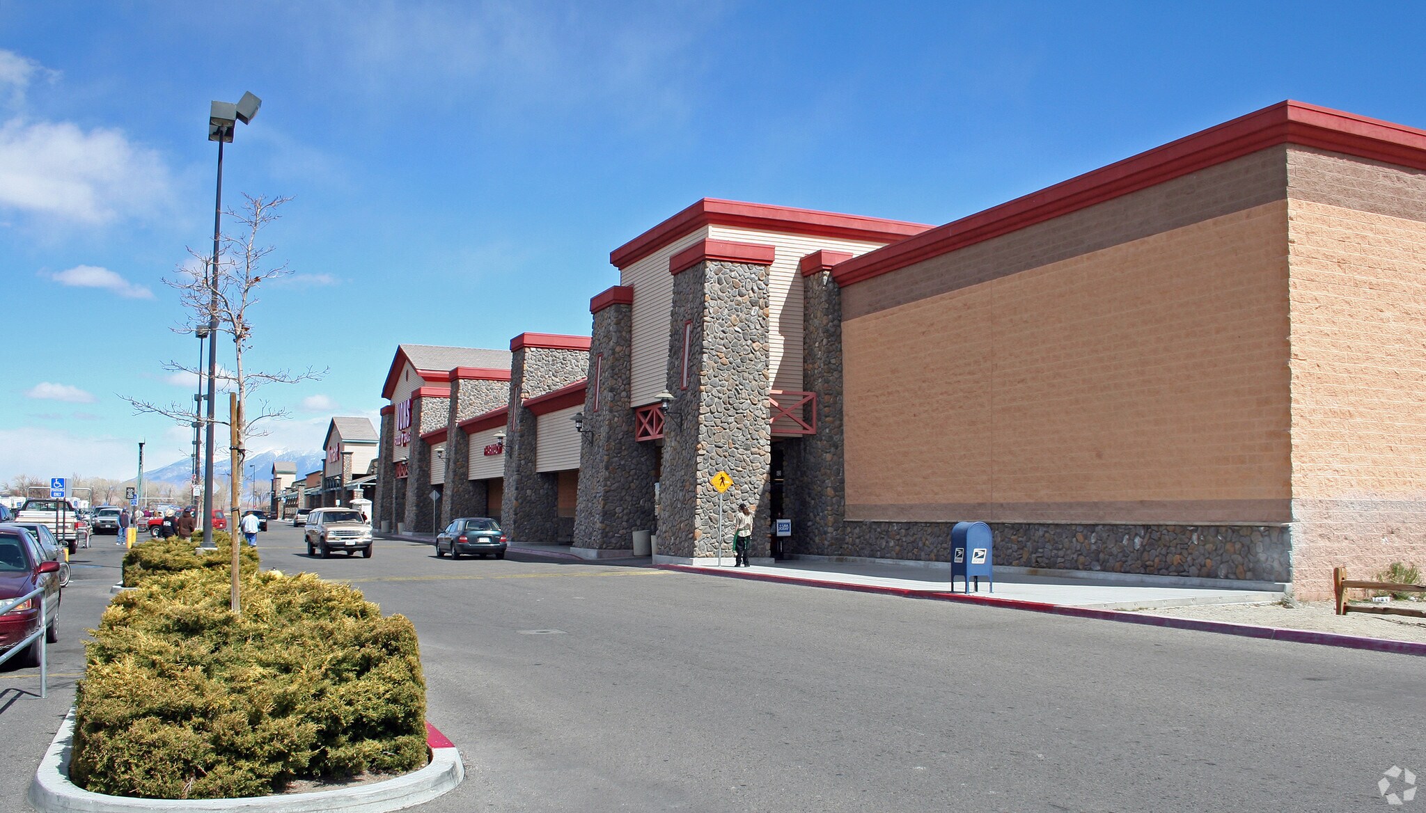 1200 Main St, Bishop, CA à vendre Photo principale– Image 1 sur 5