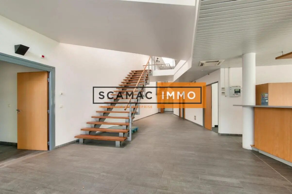 Local d’activités dans Tremblay-en-France à louer Photo de l’immeuble– Image 1 sur 1