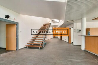 Local d’activités dans Tremblay-en-France à louer Photo de l’immeuble– Image 1 sur 1