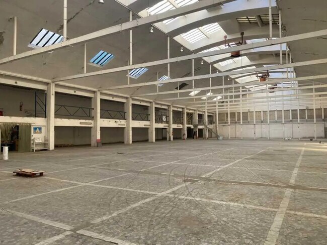 Plus de détails pour 160 Avenue Paul Vaillant Couturier, La Courneuve - Différents types d’espaces à louer
