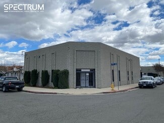 Plus de détails pour 7002 Sophia Ave, Van Nuys, CA - Industriel/Logistique à louer