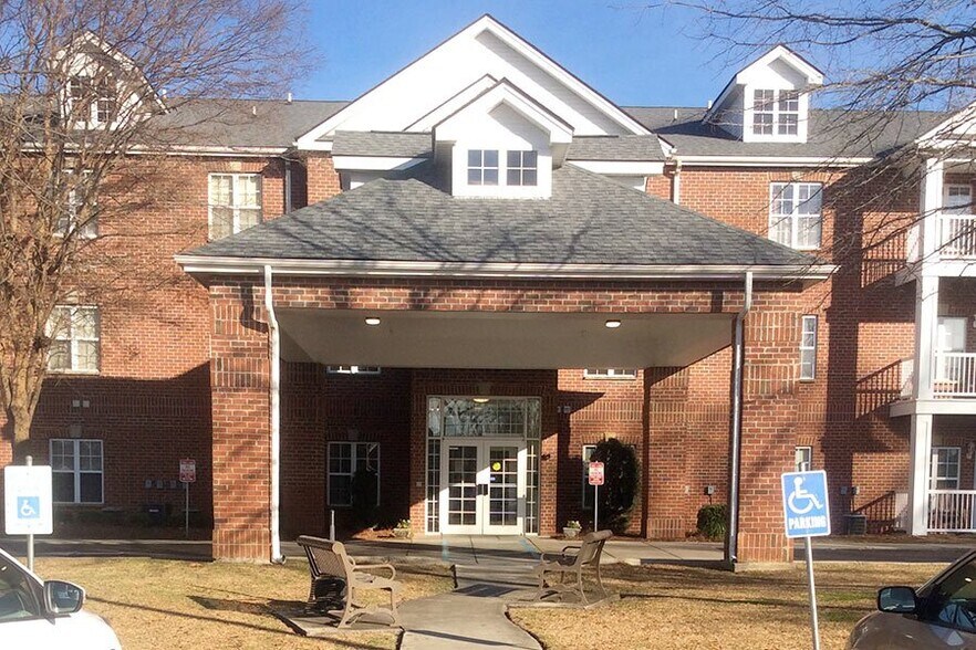 105 S Sumter St, Sumter, SC à vendre - Photo de l’immeuble – Image 2 sur 18