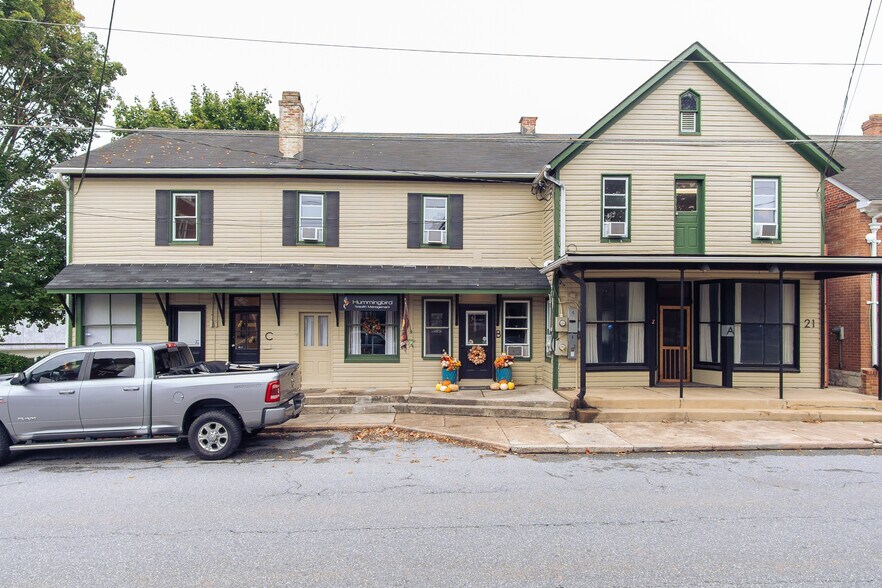 21 W Pennsylvania Ave, Walkersville, MD à vendre - Photo de l’immeuble – Image 2 sur 13