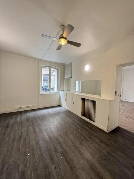 Local commercial dans Paris à louer - Photo intérieure – Image 2 sur 7