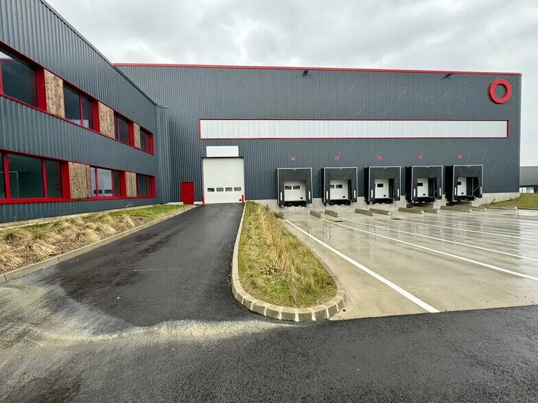 Industriel/Logistique dans ROISSY-EN-FRANCE à louer - Photo de l’immeuble – Image 3 sur 12