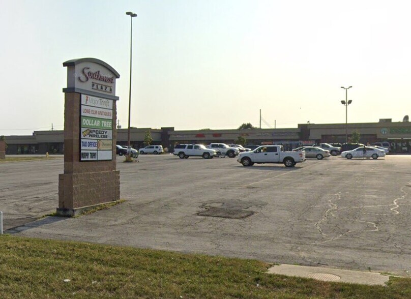 875-911 S Parker St, Olathe, KS à louer - Photo de l’immeuble – Image 3 sur 9
