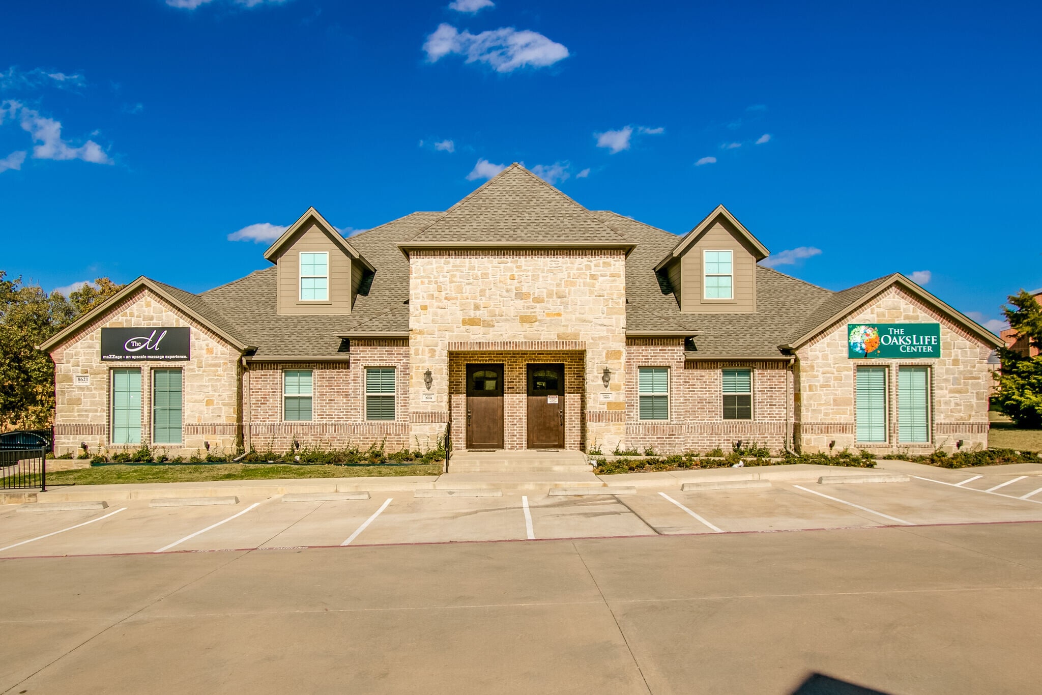 8621 Mid Cities Blvd, North Richland Hills, TX à louer Photo intérieure– Image 1 sur 2