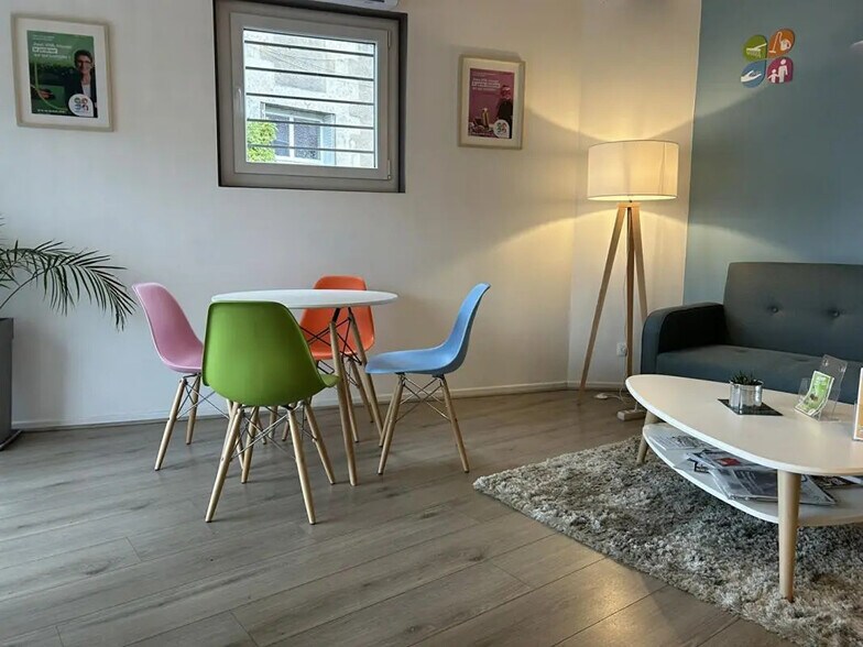 Local commercial dans Clermont-Ferrand à louer - Photo de l’immeuble – Image 3 sur 9