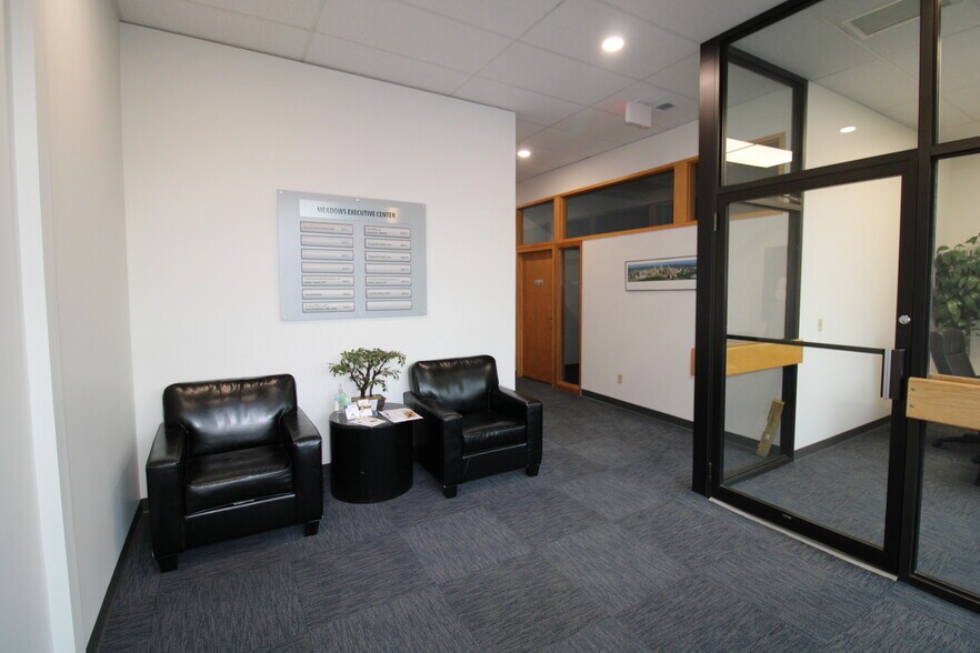 200 N Main St, East Longmeadow, MA à vendre - Photo intérieure – Image 2 sur 13