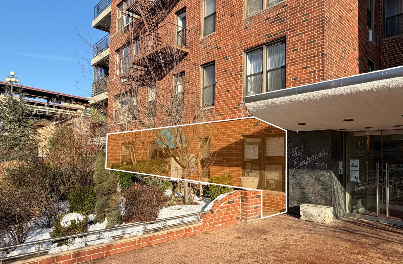 3101 Ocean Pky, Brooklyn, NY 11235 - Lot D1E1F1 - - Photo intérieure - Image 1 of 10