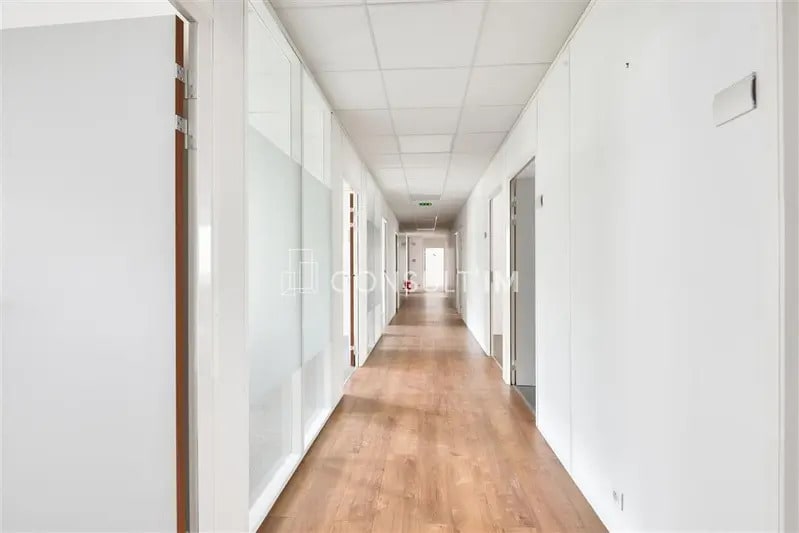 Bureau dans Suresnes à vendre Photo intérieure– Image 1 sur 9