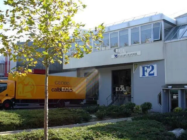 Local d’activités dans Bonneuil-sur-Marne à louer - Photo de l’immeuble – Image 2 sur 2